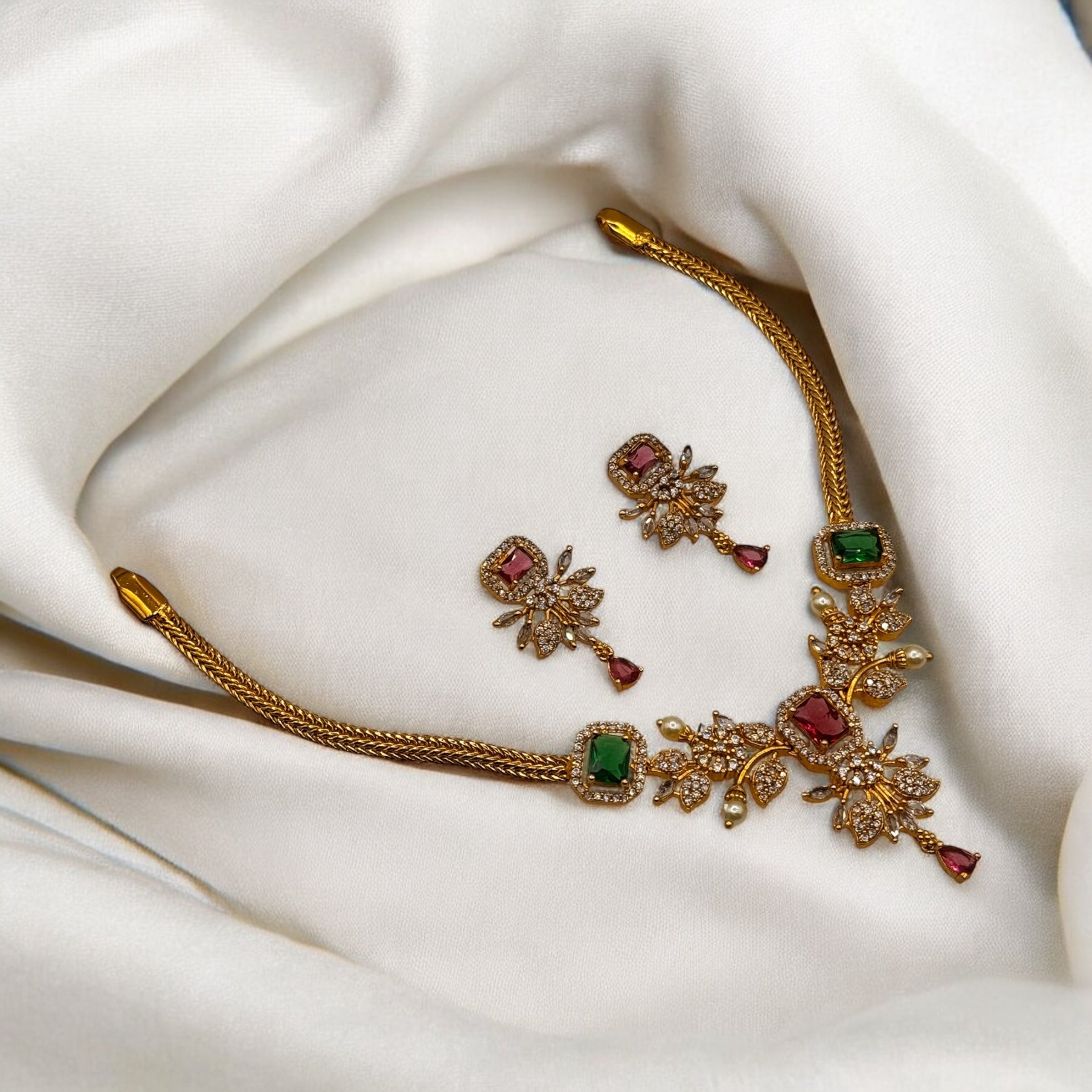 Ruby Emerald Choker