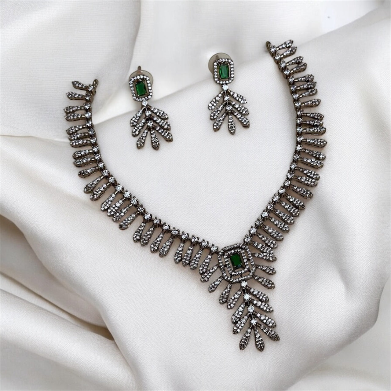 Emerald AD Necklace