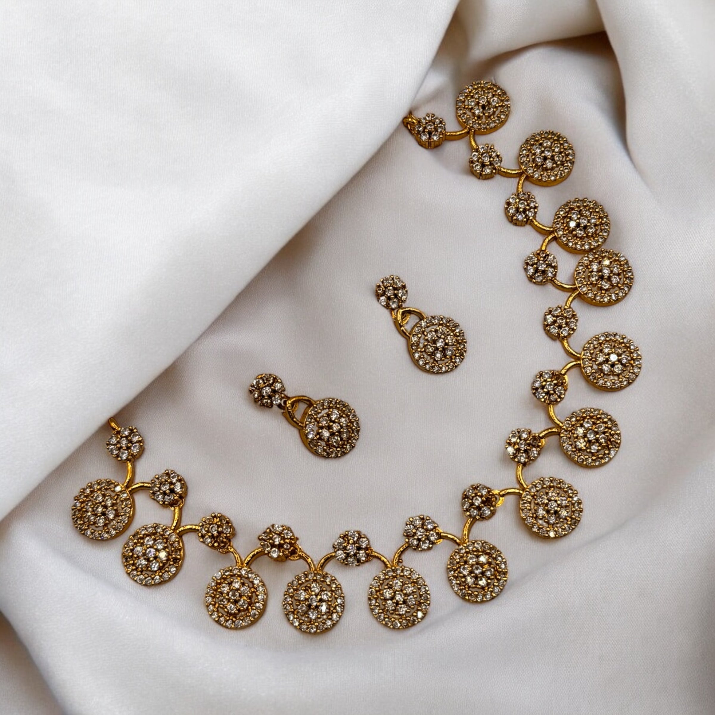 AD Stone Choker