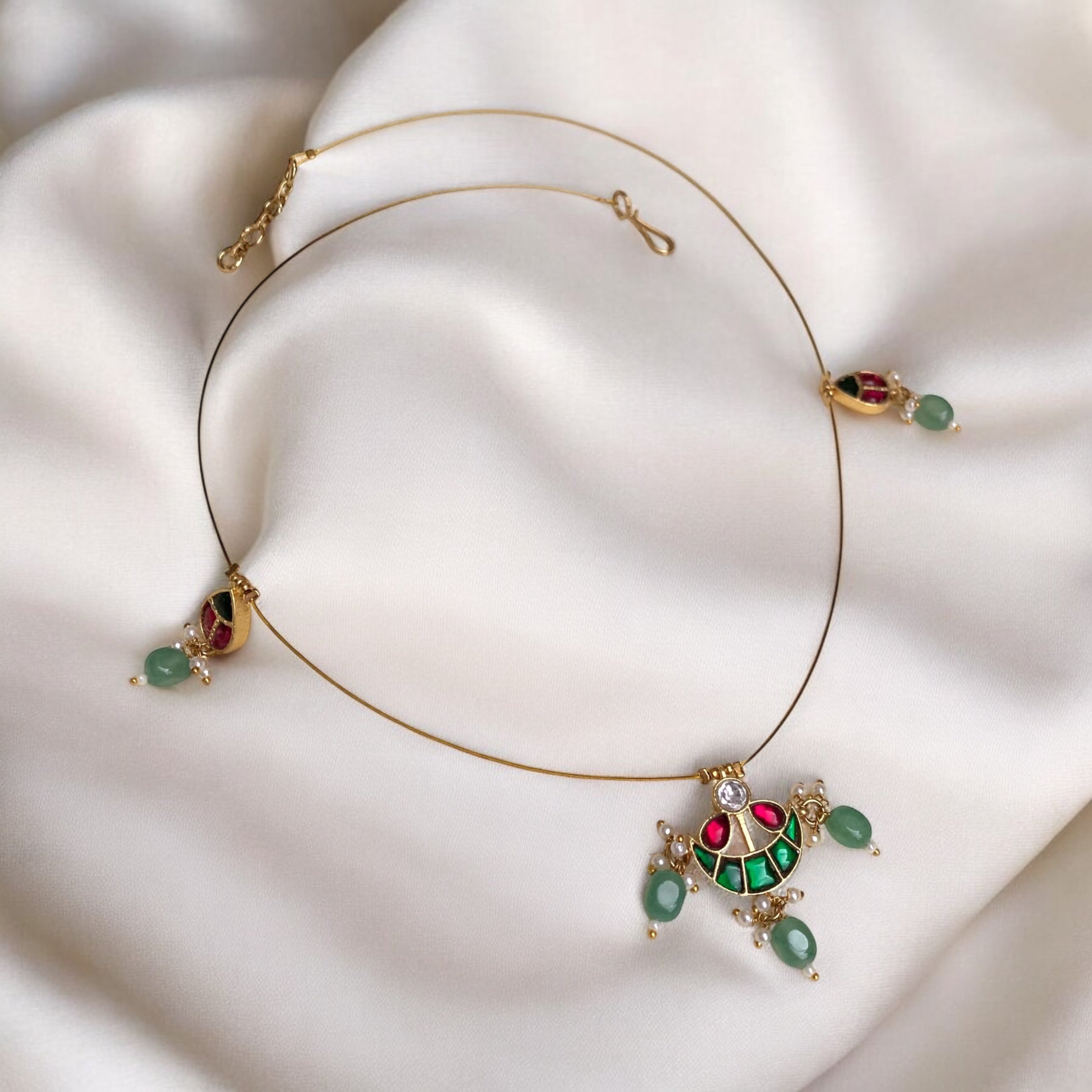 Chaand Invisible Necklace