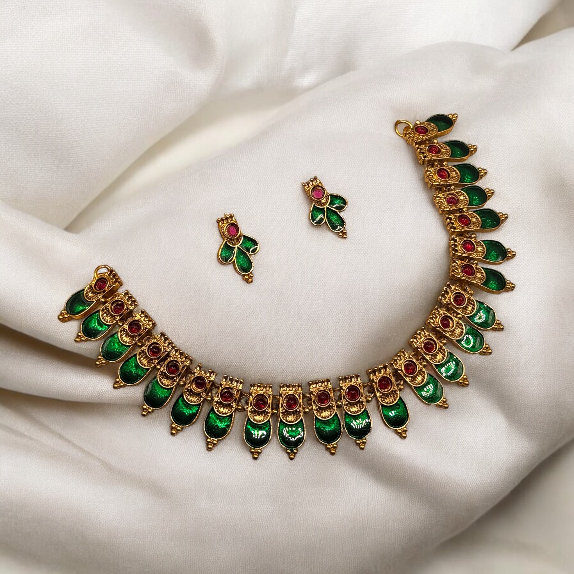 Kanchan Valli Necklace