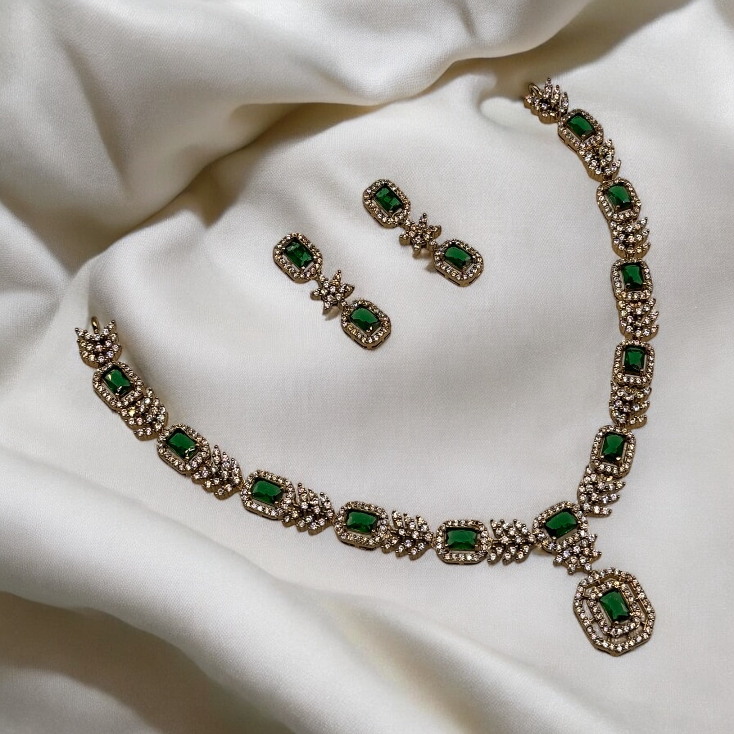 Empress Choker