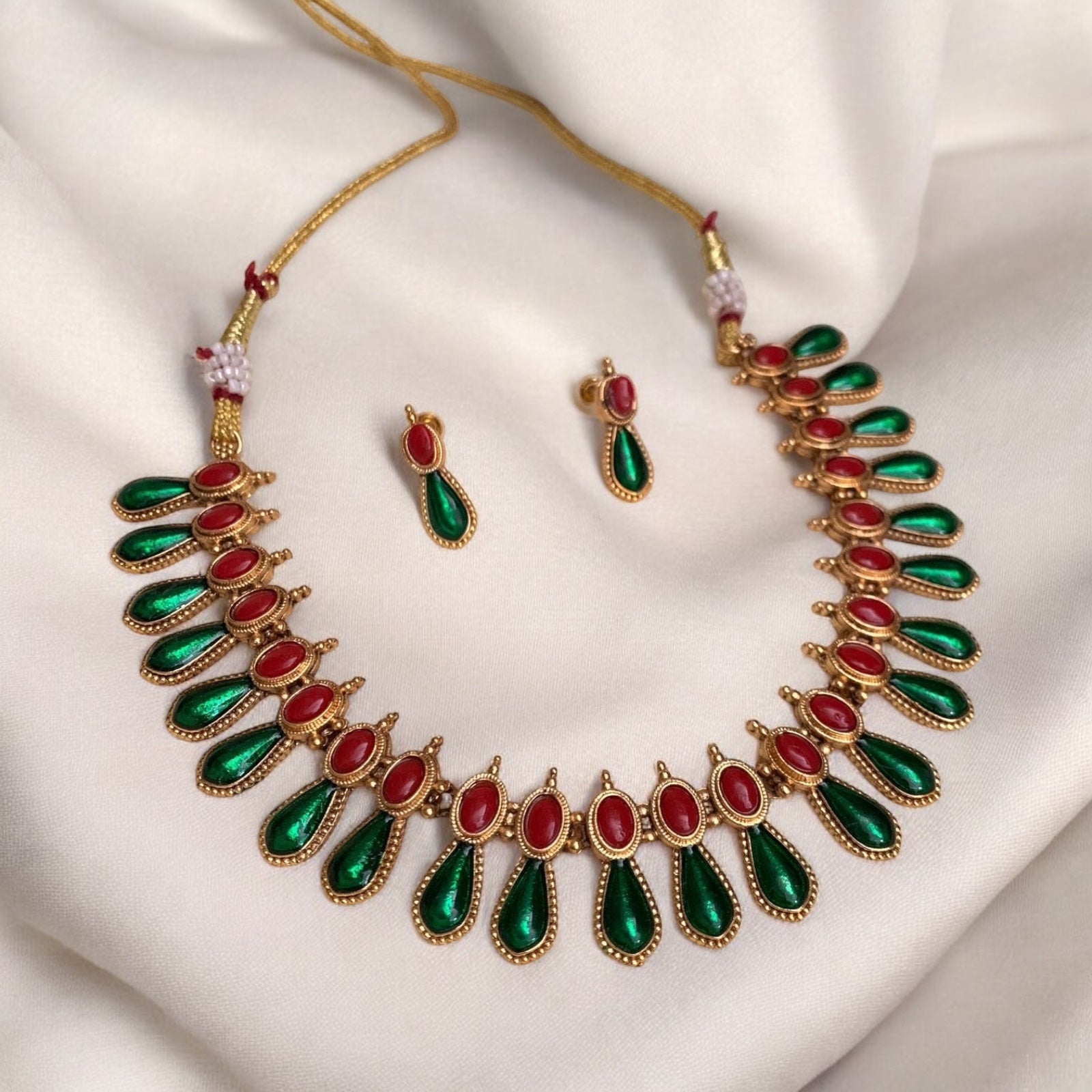 Majestic Green Necklace