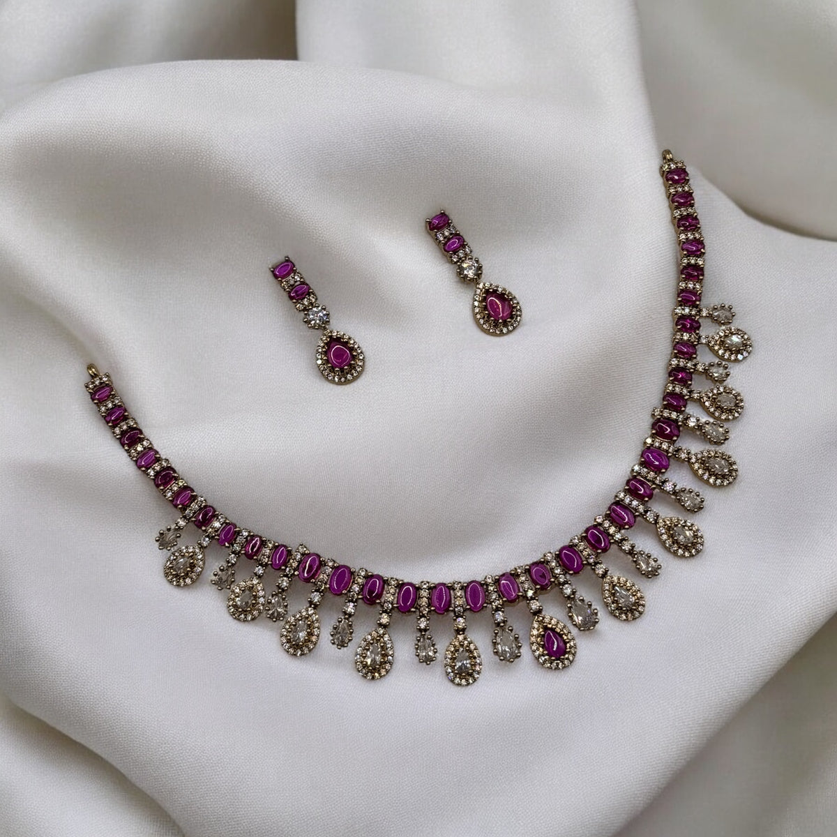 Ethereal Radiance Victorian Necklace
