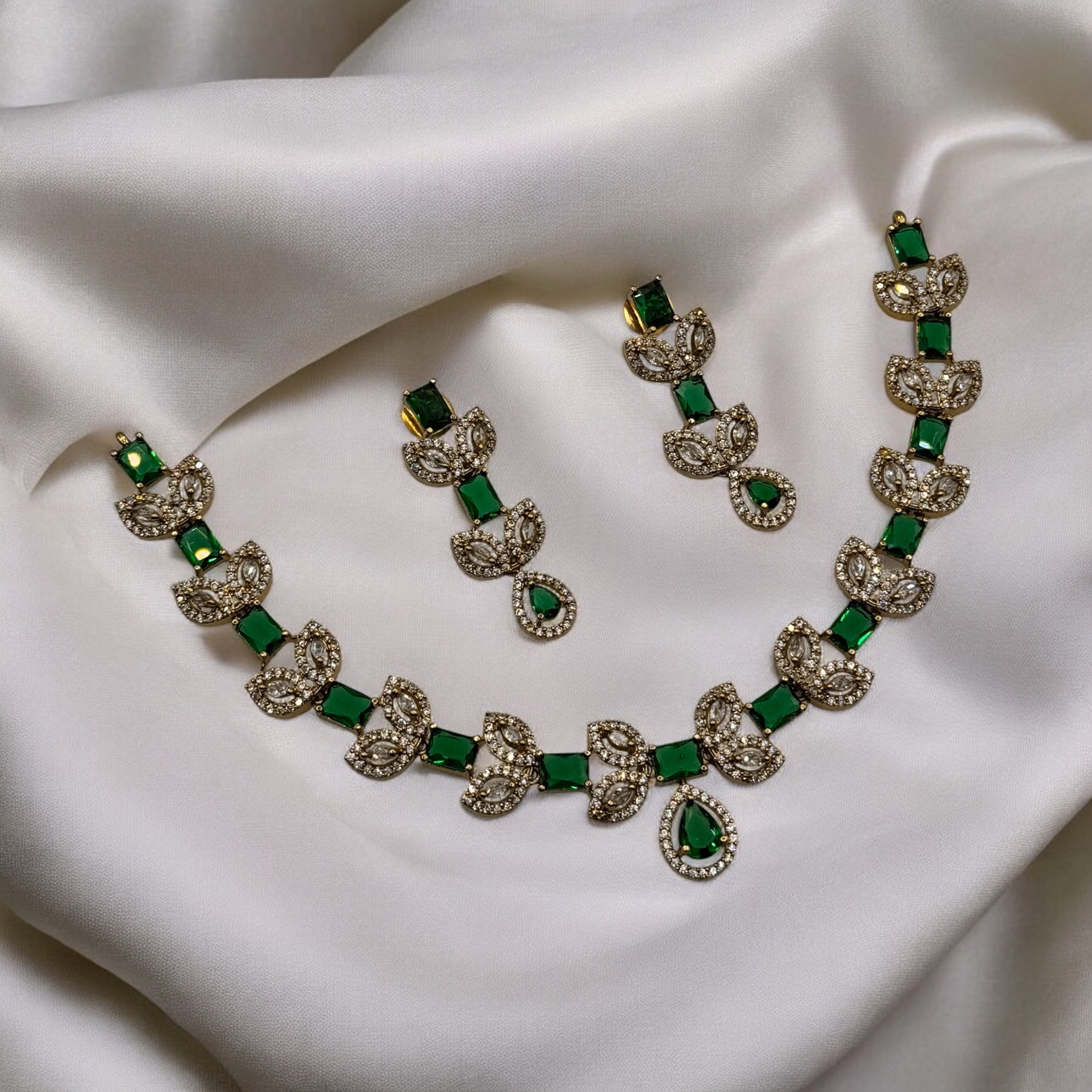 Emerald Royal Necklace