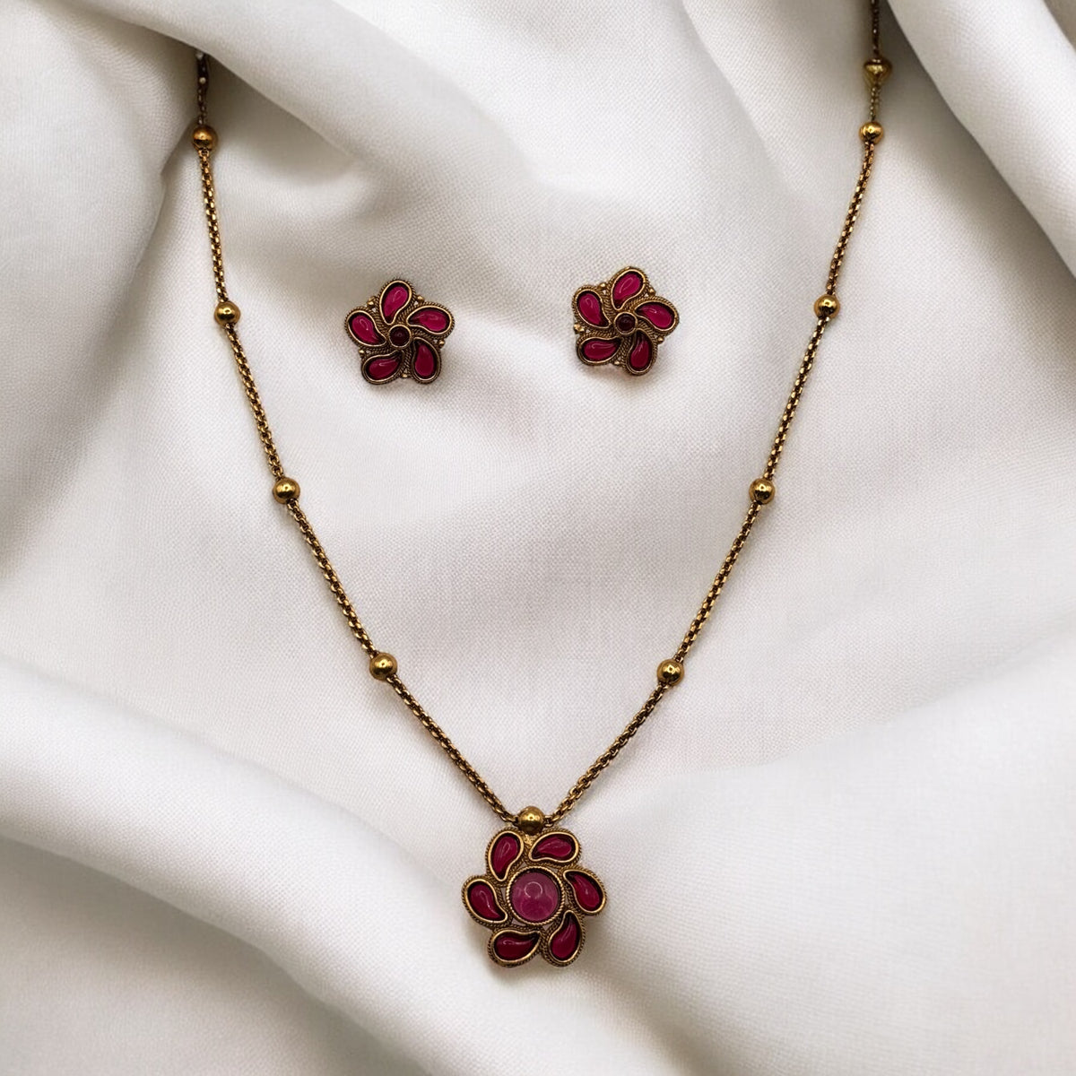 Flower Chain Pendant