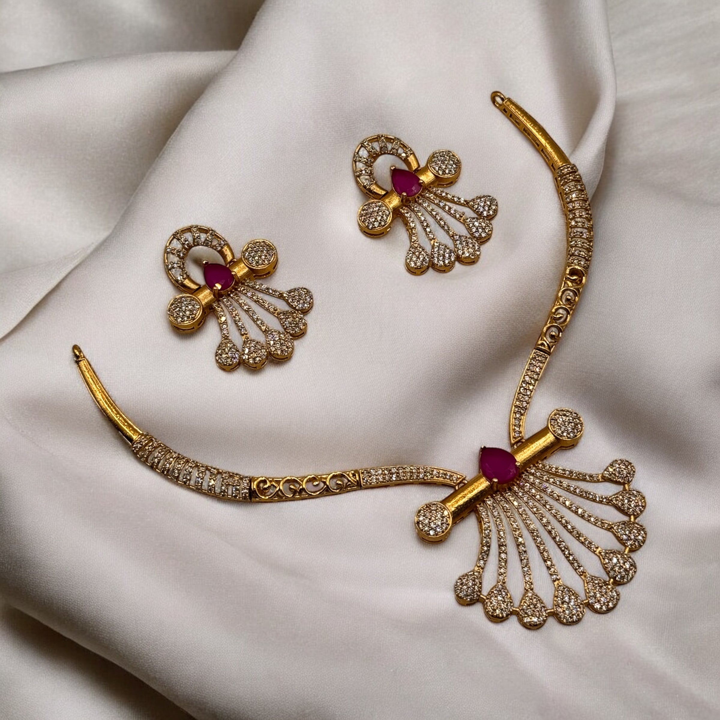 Royal Bloom Necklace