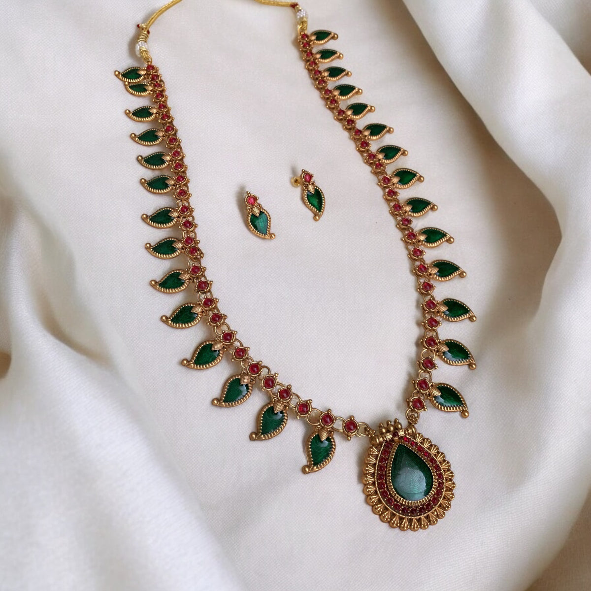 Mughal Majesty Necklace