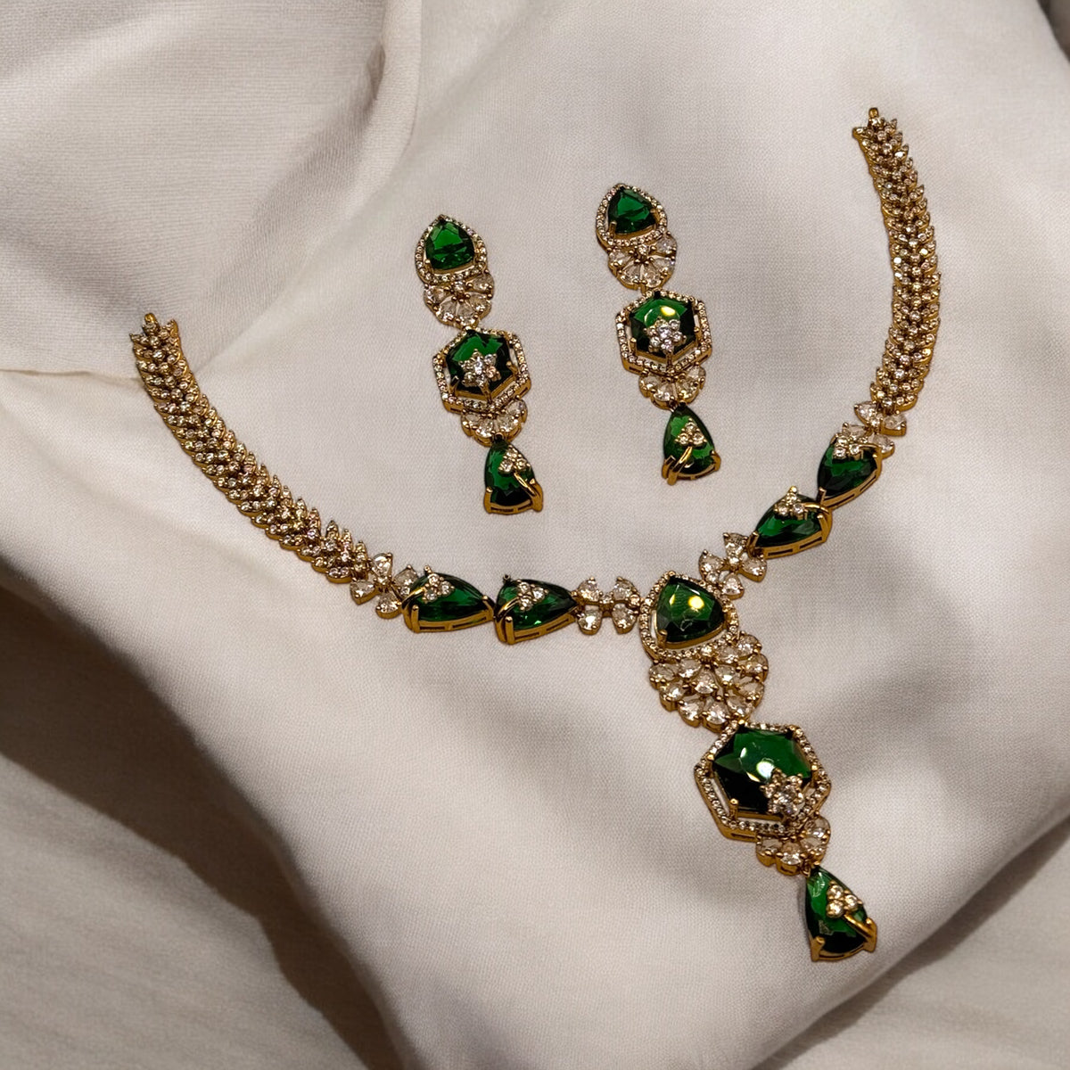 Sovereign Victorian Necklace