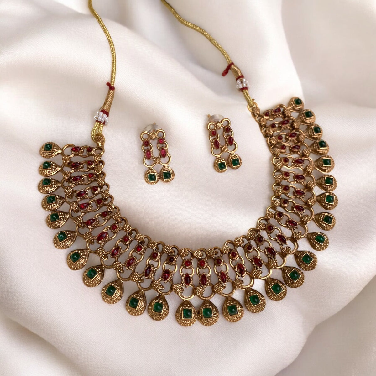 Noor -E- Zahra Necklace