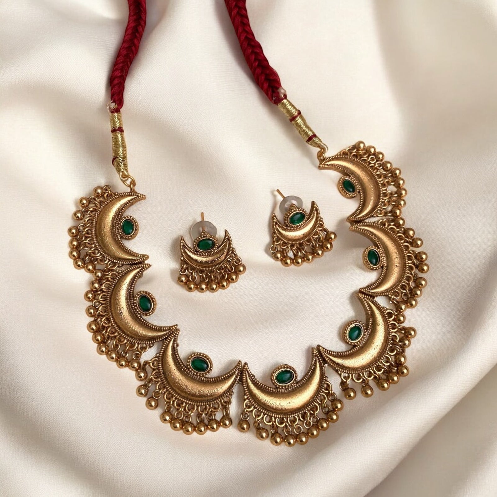 Chaand Necklace