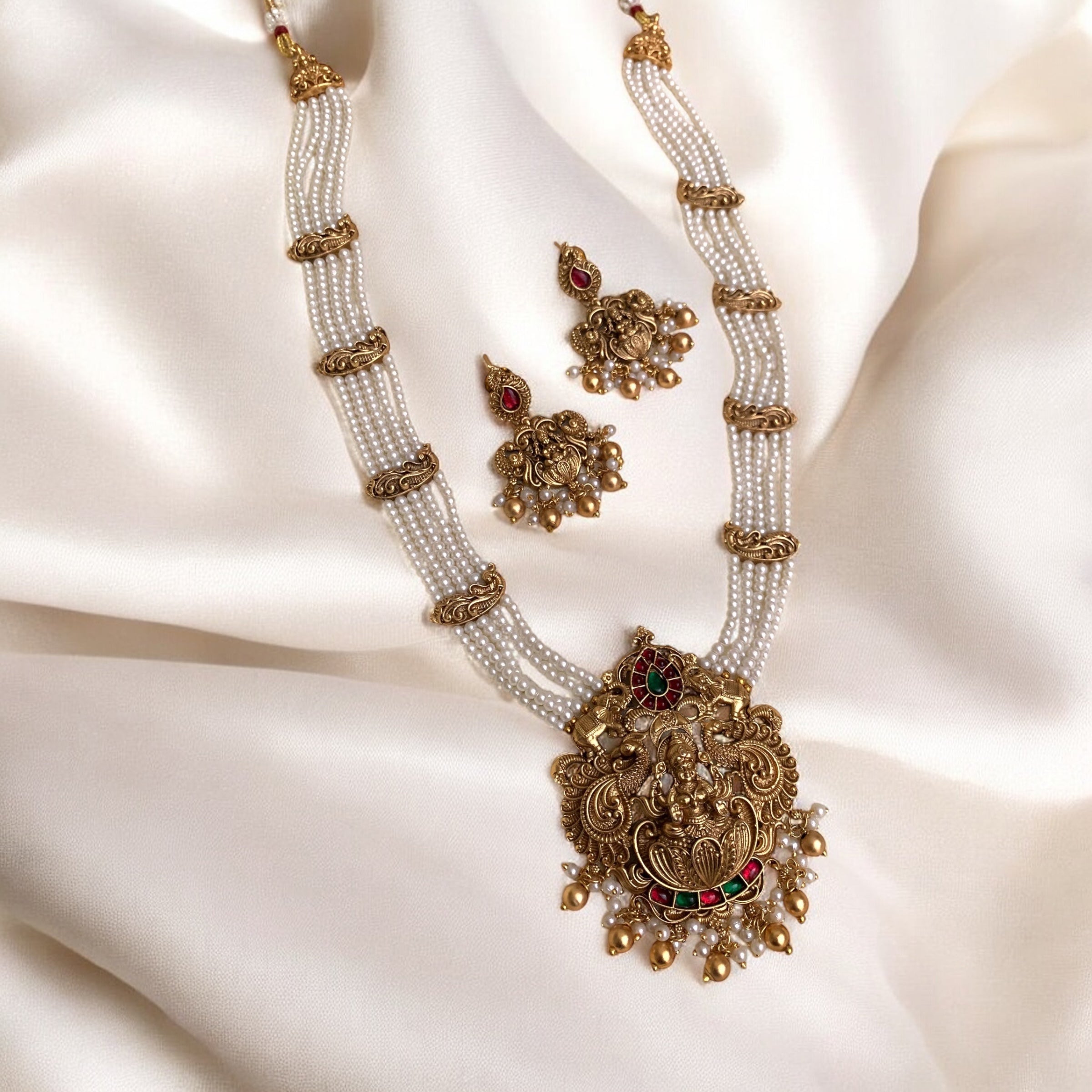SriVarnika Necklace