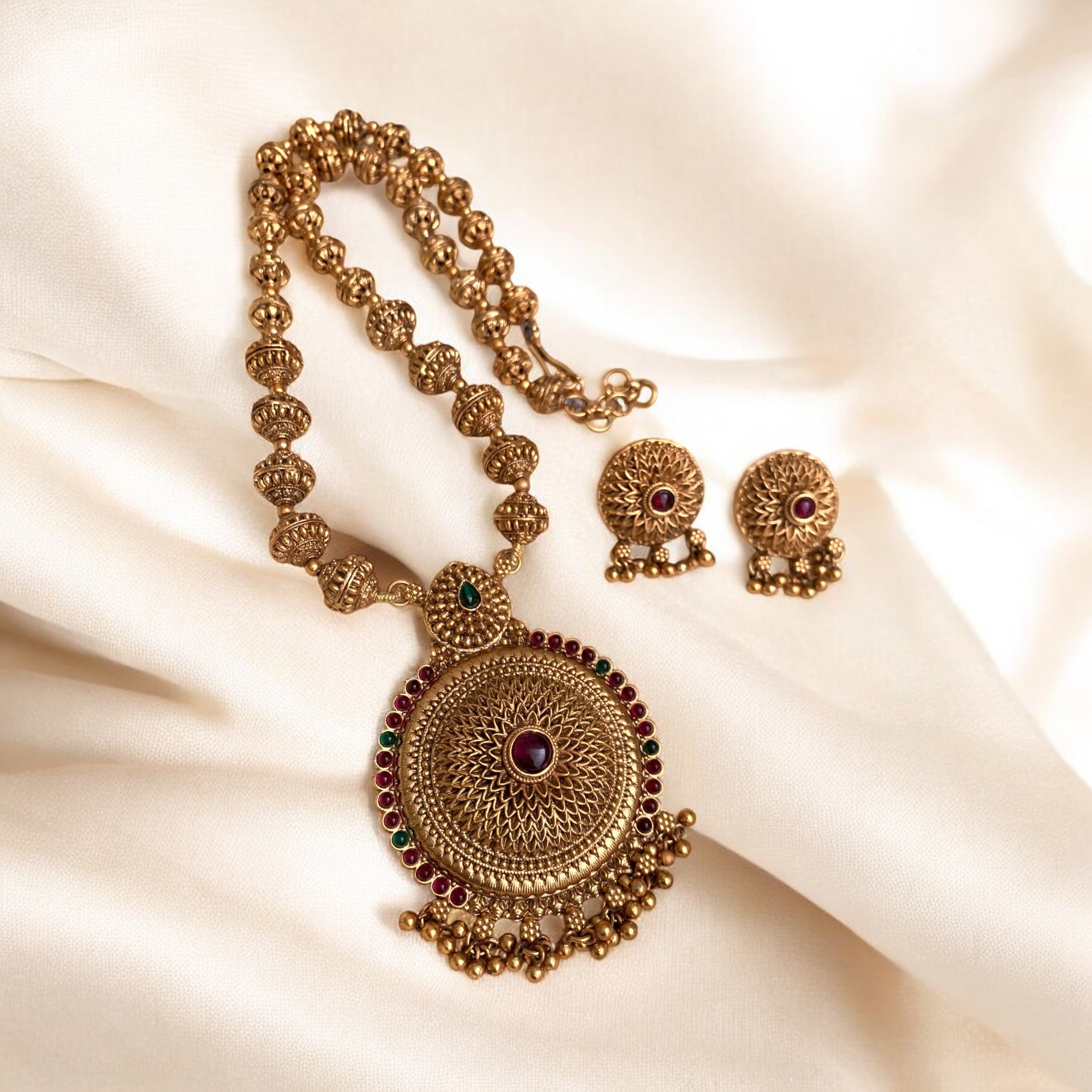 Royale Necklace