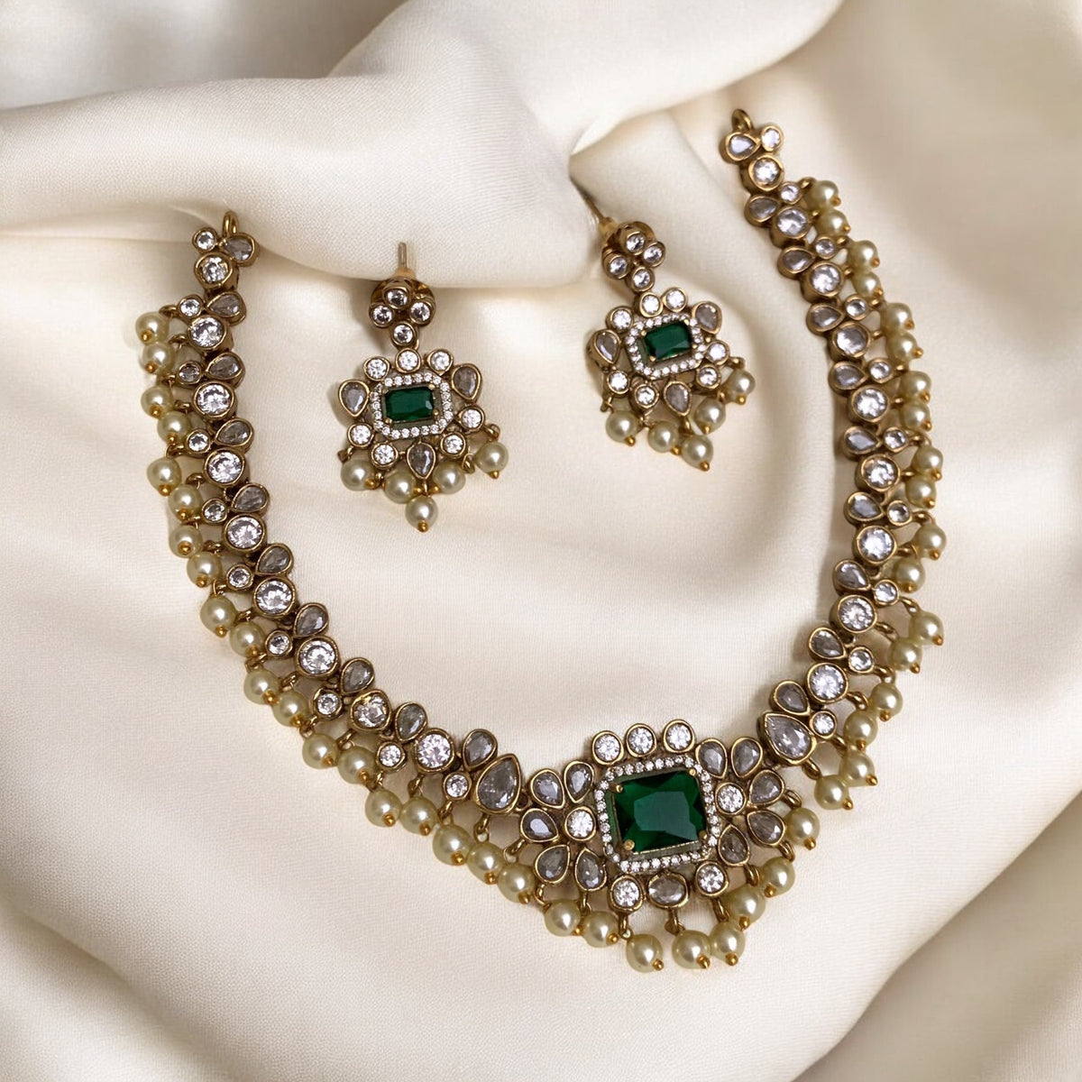 Pearl Stone Necklace