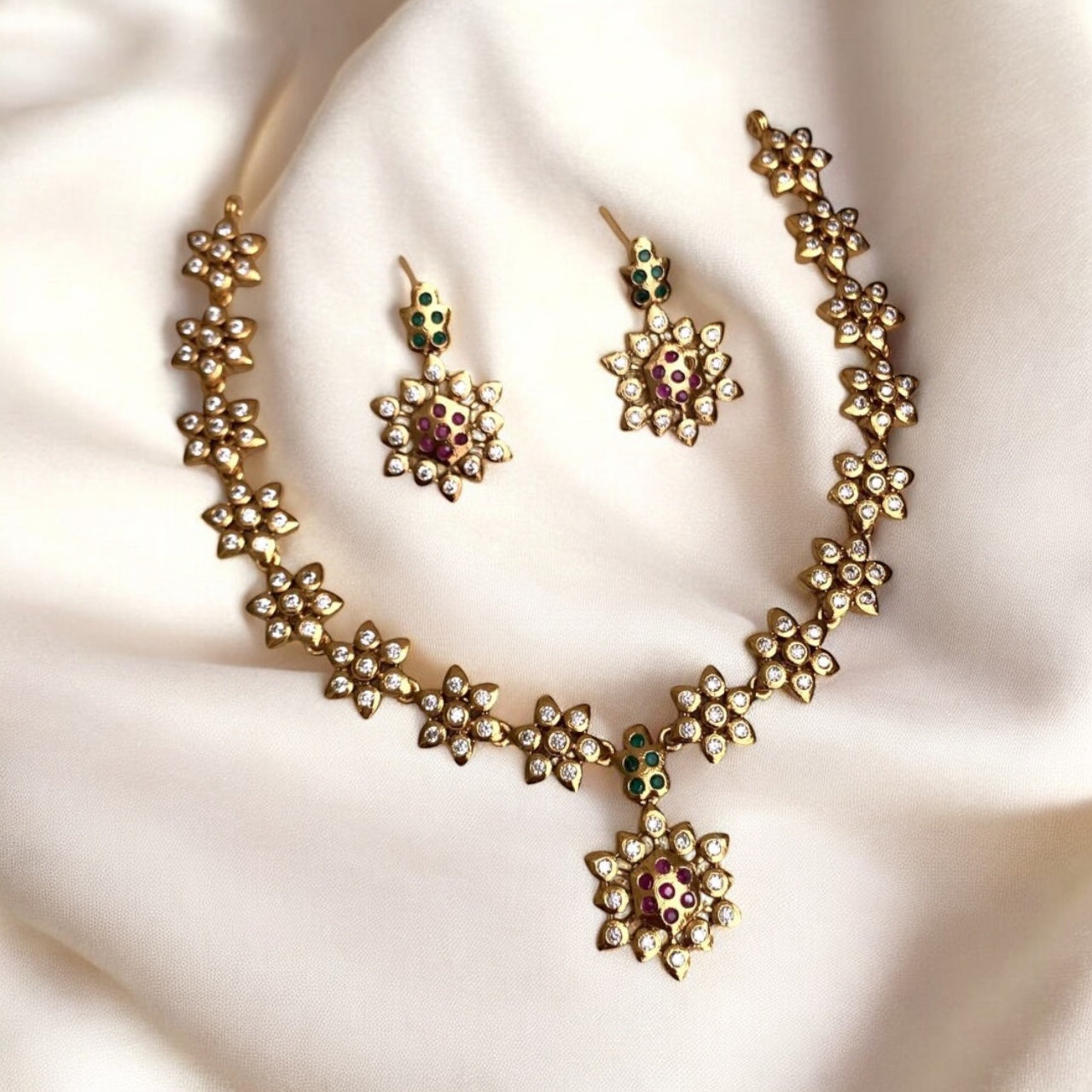 AD Flower Necklace