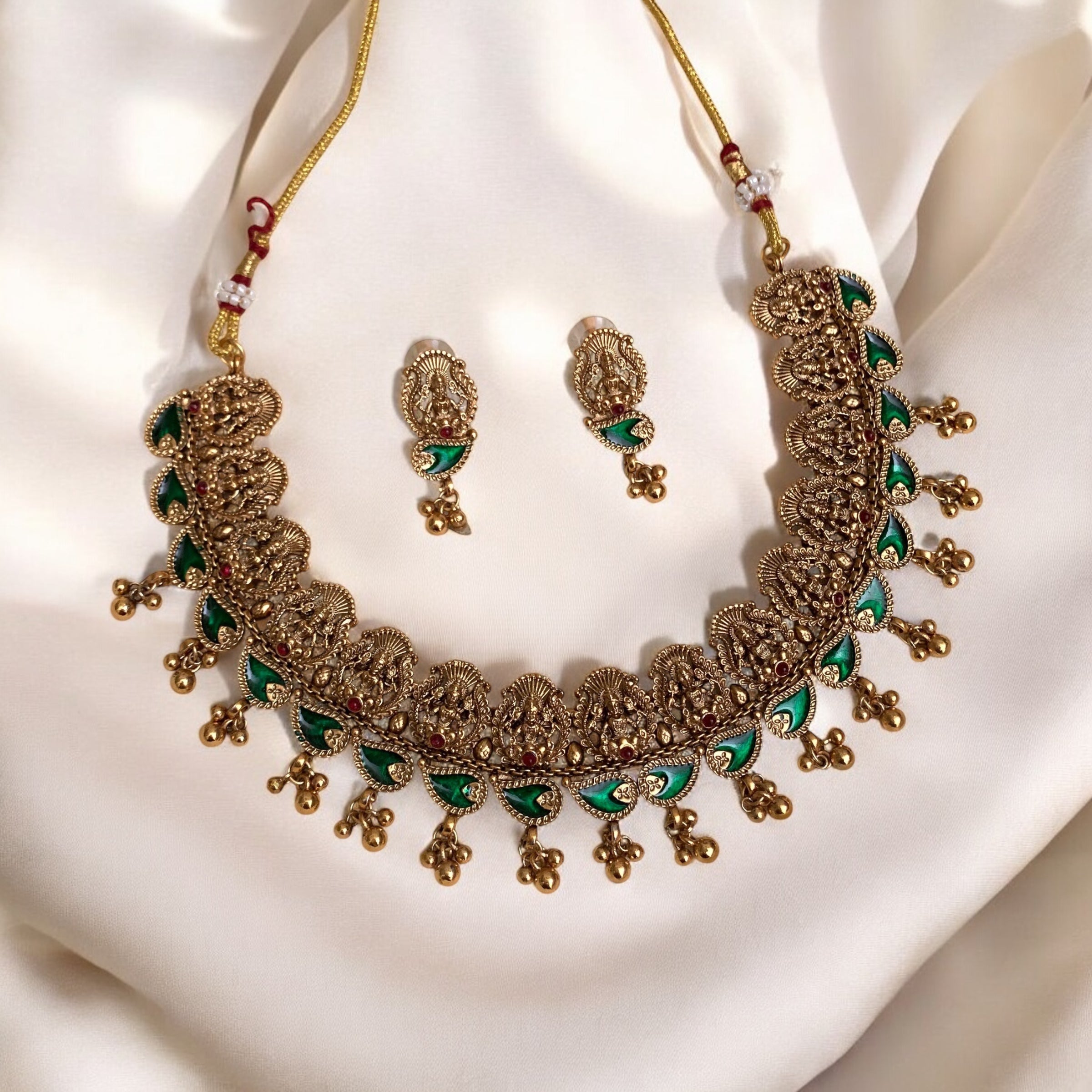 Lakshmika Kemp Necklace