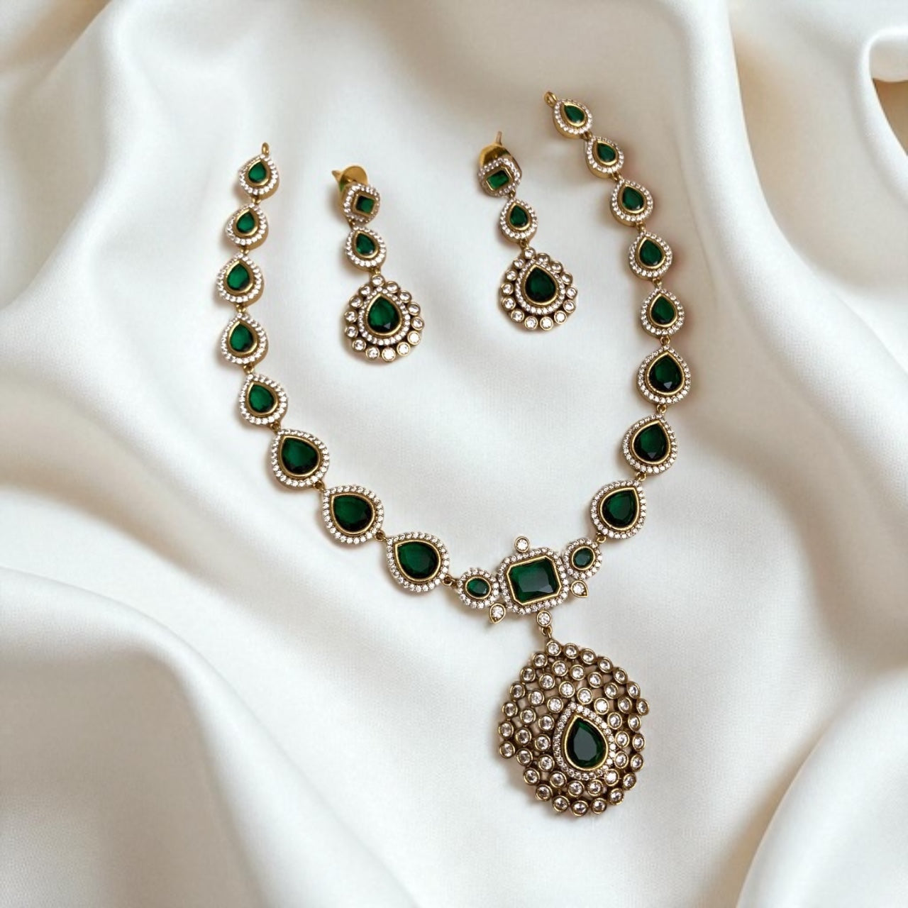 Ziva Victorian Necklace
