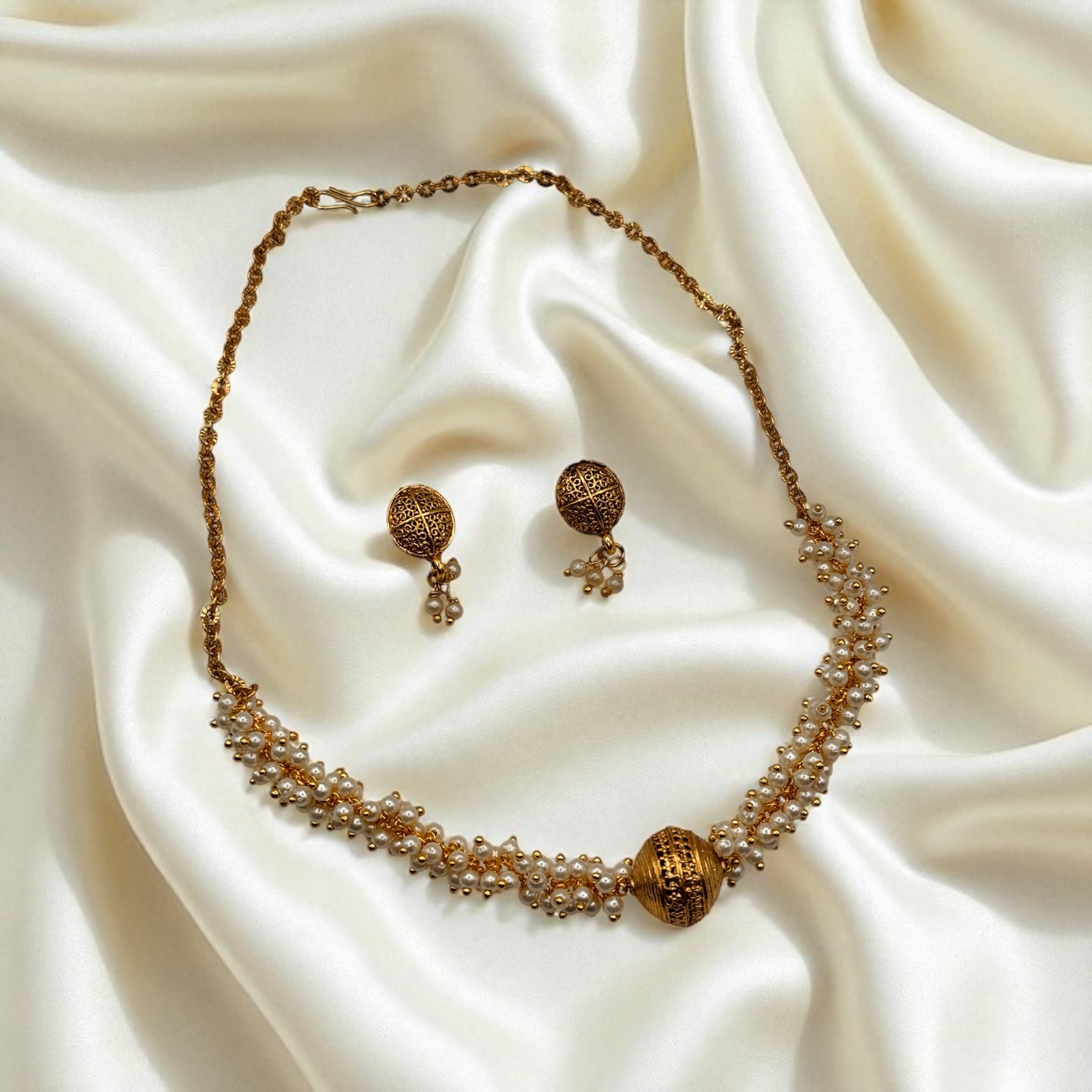 Antara Pearl Necklace