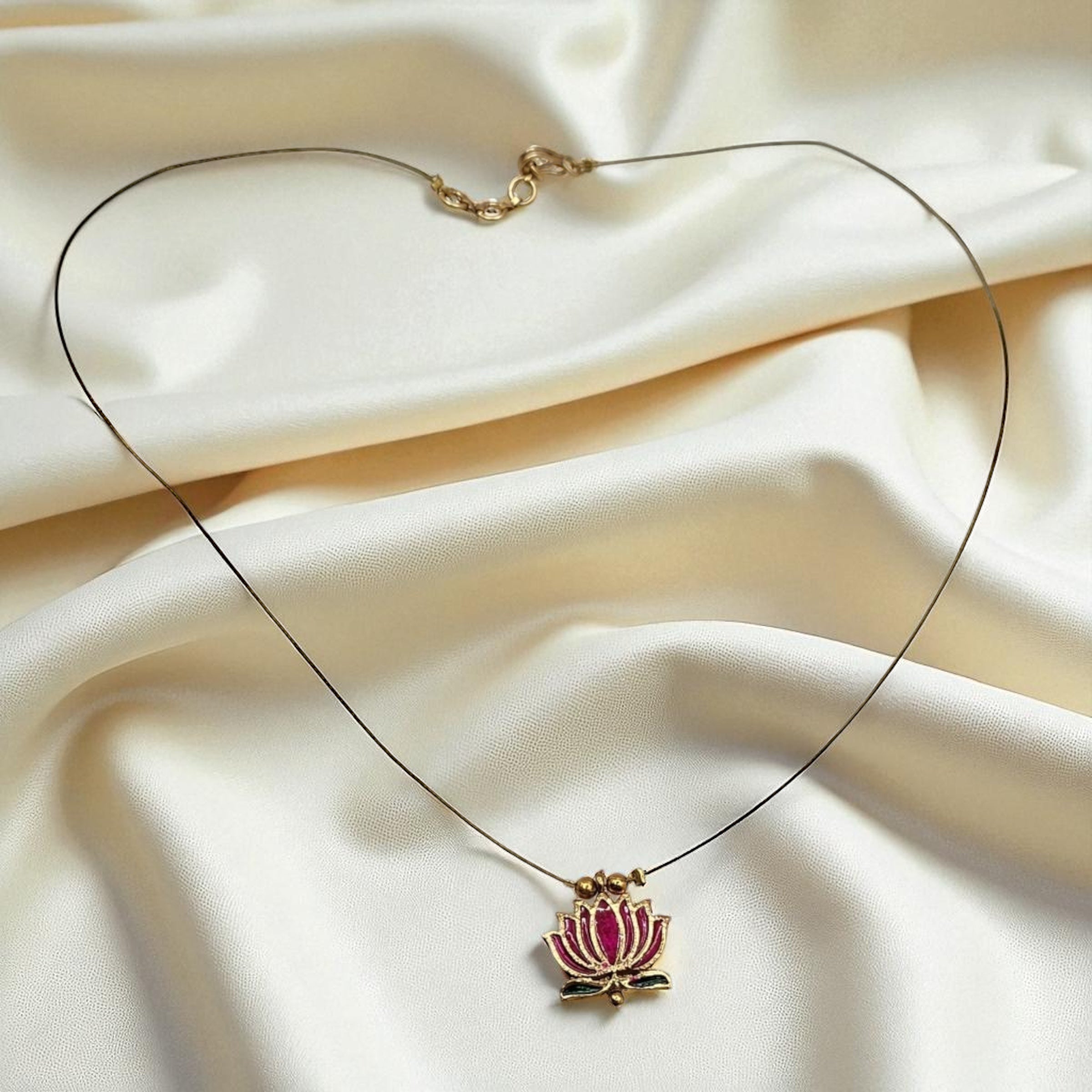Lotus Invisible Pendant