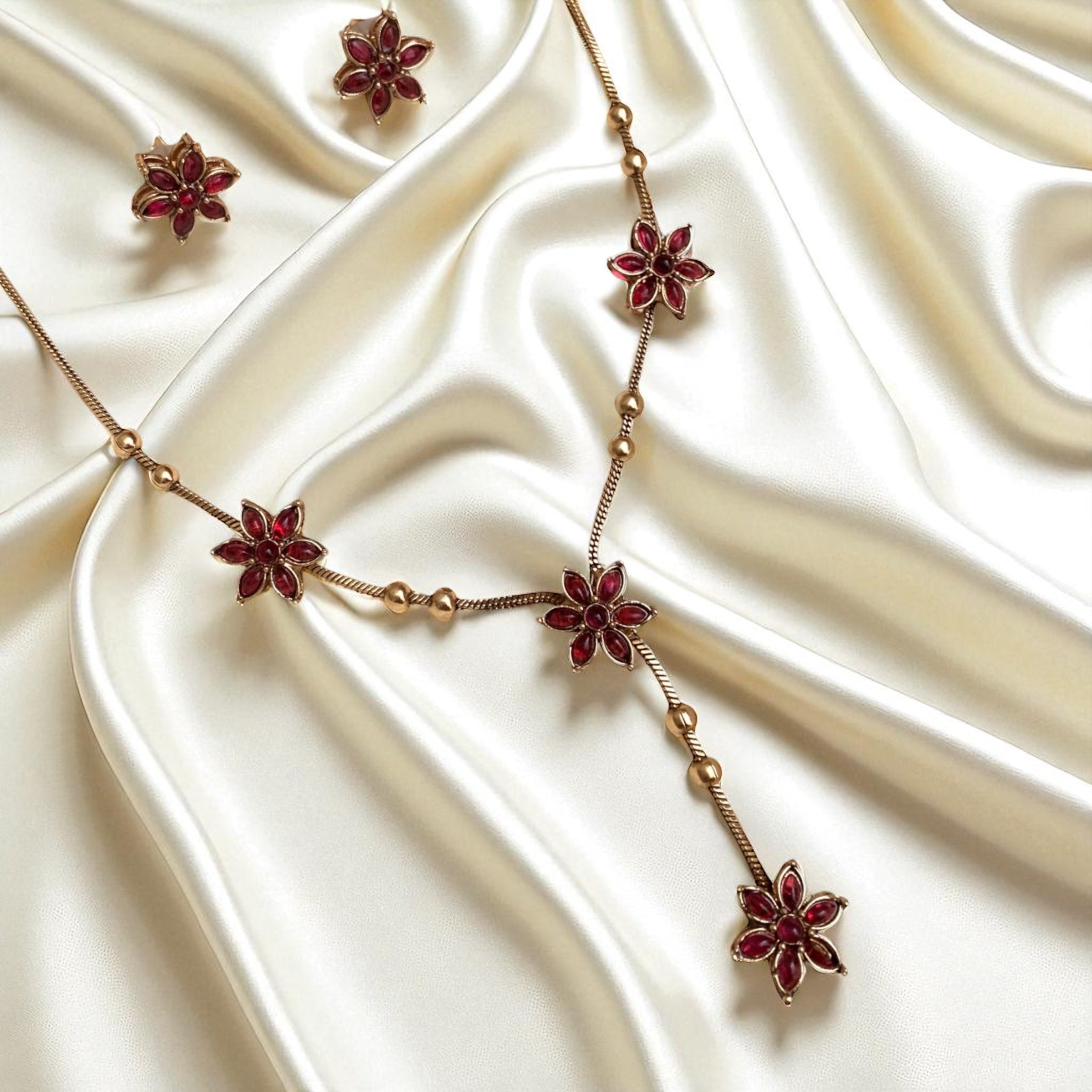 Dazzling Flower Necklace