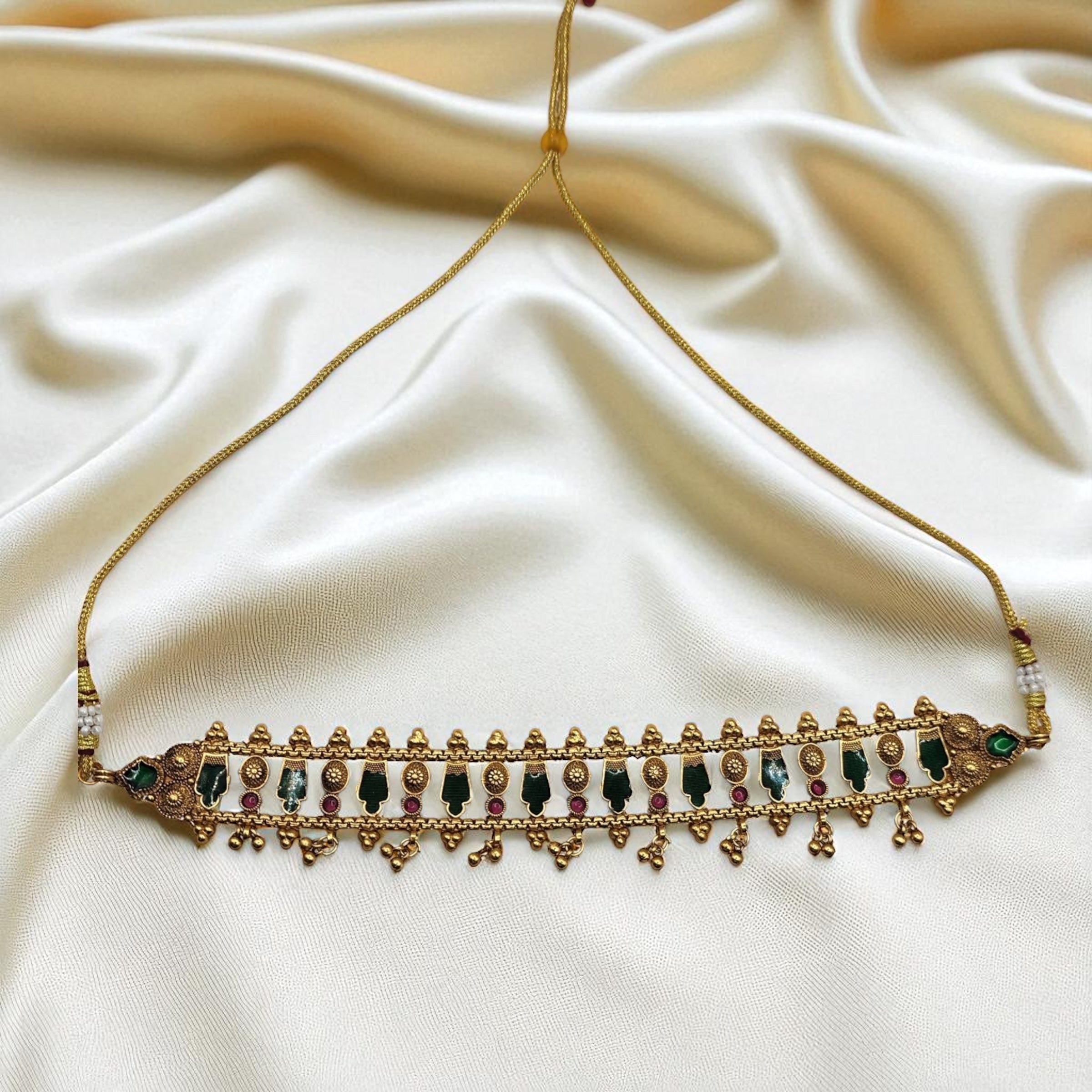 Golden Saga Choker
