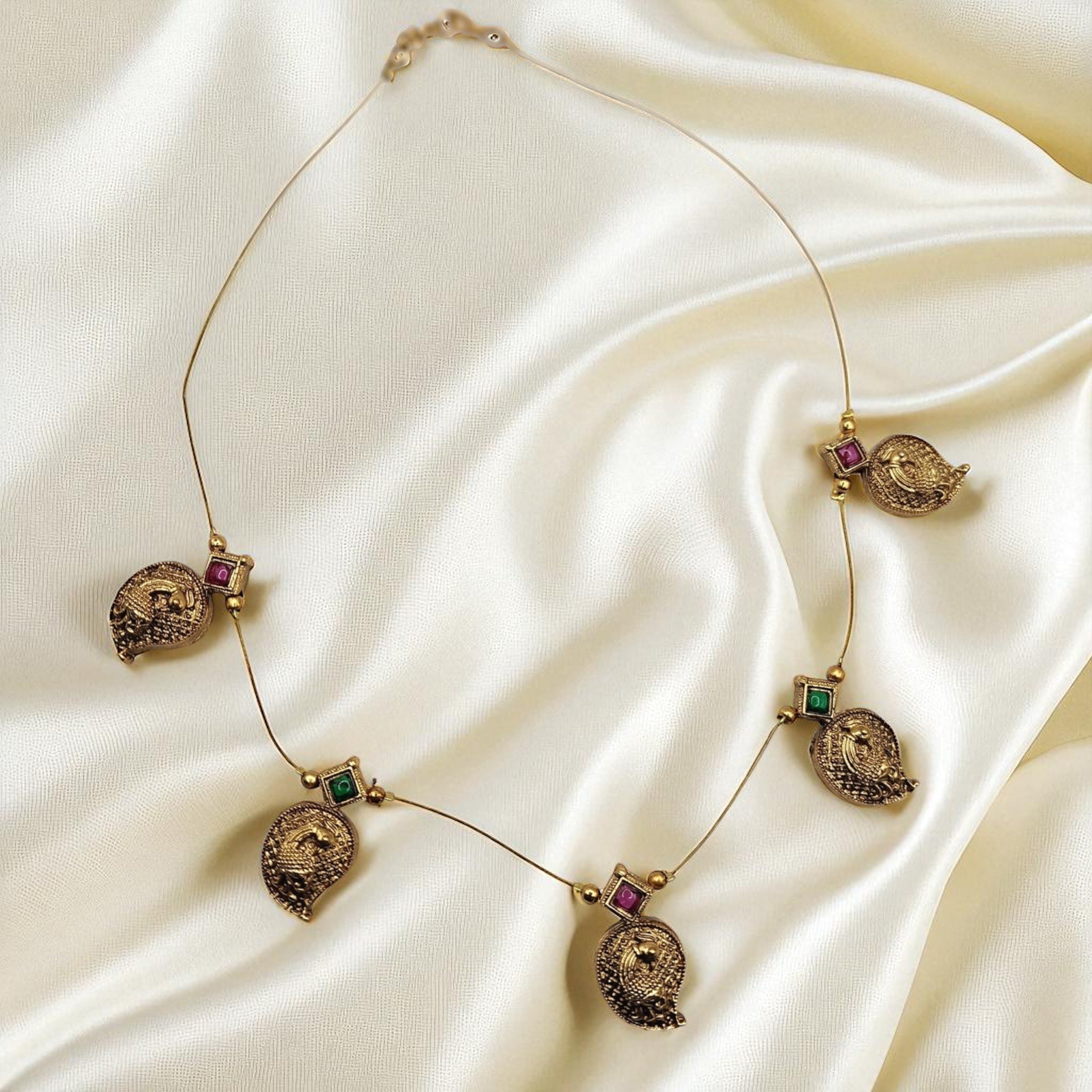 Keri Invisible Necklace