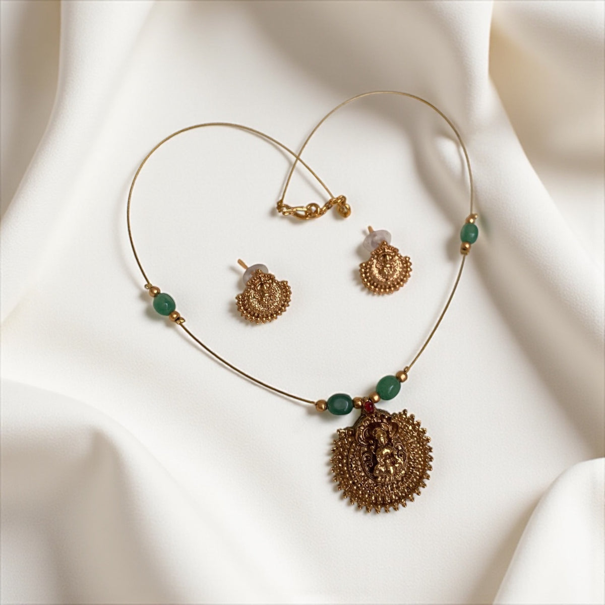 Lakshmi Beaded Invisible Necklace