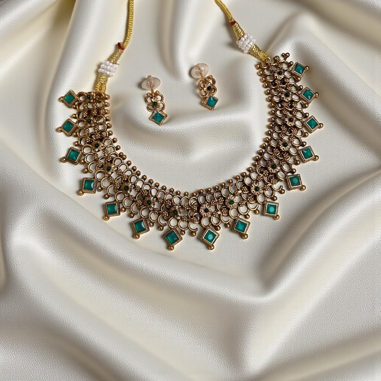 Neerja Antique Necklace