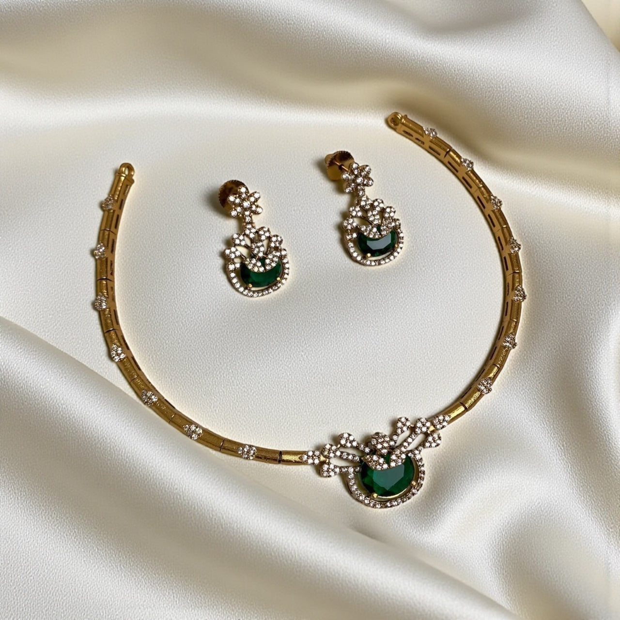 Saanvi Victorian Necklace