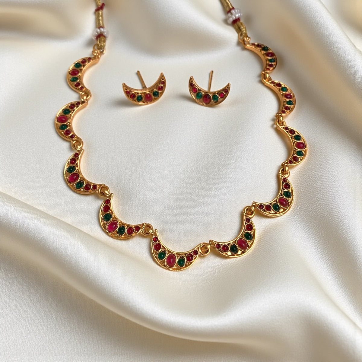 Chaandini Glow Necklace