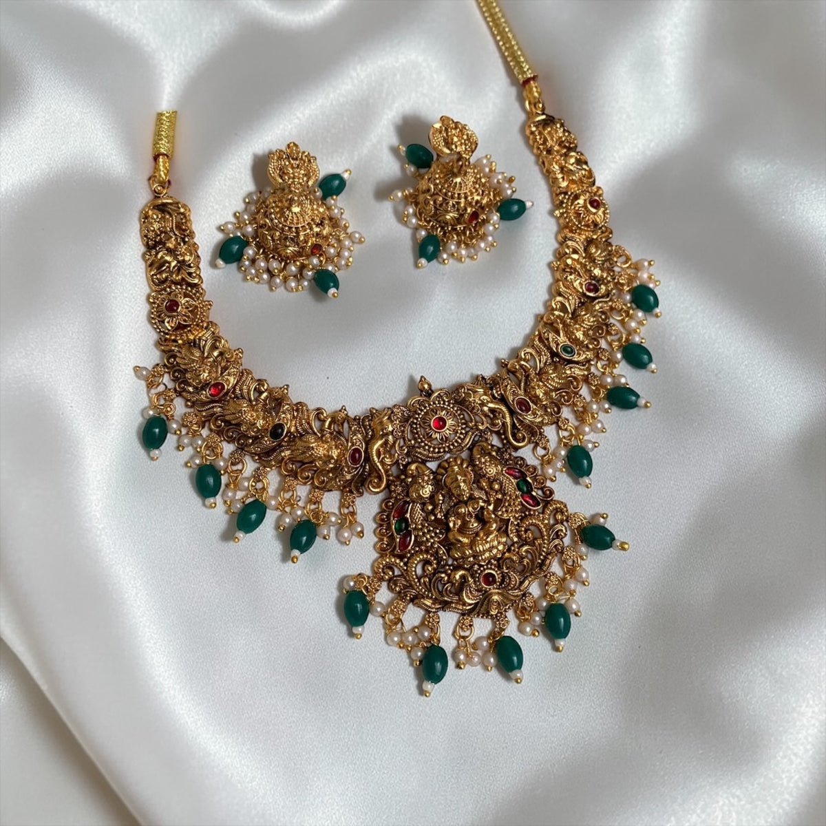Eshwari Grace Necklace